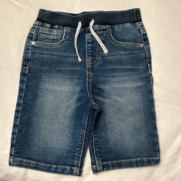 Boys Stretch Denim Shorts Size 5 - Picture 1 of 1